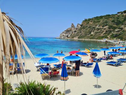 albergolabussola it offerta-relax-in-spiaggia-a-luglio-in-vacanza-a-tropea-tutti-al-mare-della-calabria 006