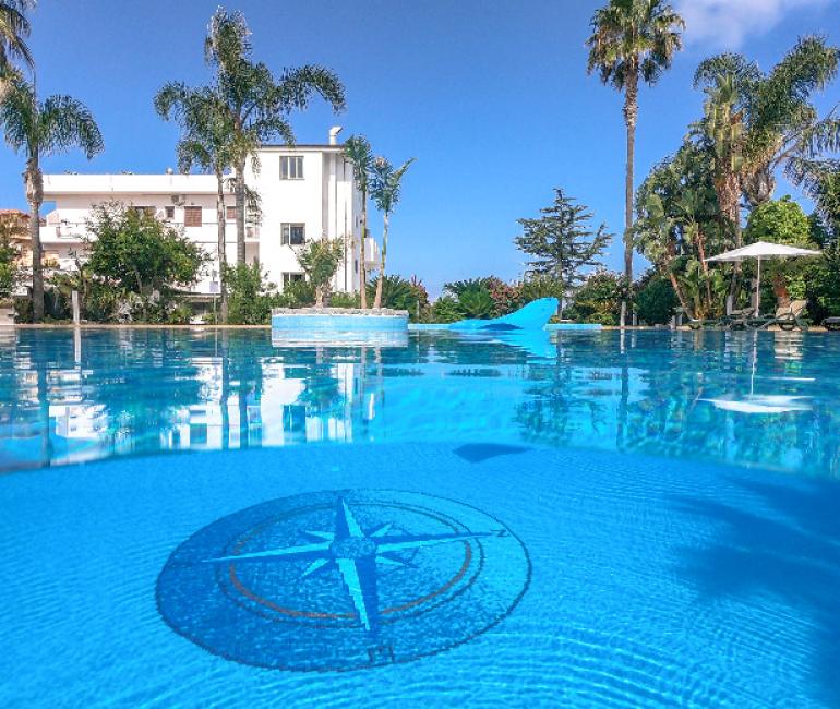 Piscina Hotel Capo Vaticano